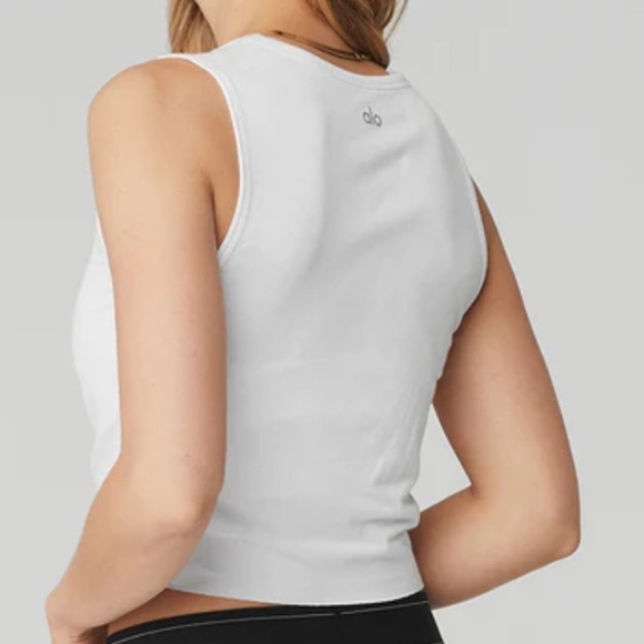 Alo Women white Cover Tank Top - Picture 3 of 7